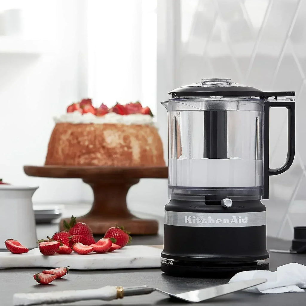 KitchenAid Classic Series 4.5 Quart Tilt-Head Stand Mixer K45SS Onyx Black