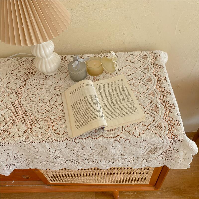 Minimale Spitzentischdecke im koreanischen Sweet-Style-Bezug f��r runde und rechteckige Tische