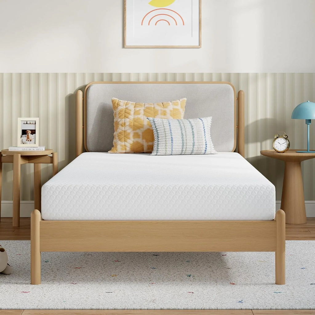 Novilla 10 Inch Queen Mattress, Memory Foam Mattress Queen with Breathable Comfort Layer & High-Density Base Foam for Pressure Relief & Support, CertiPUR-US Certified for a Cool & Refreshed Sleep