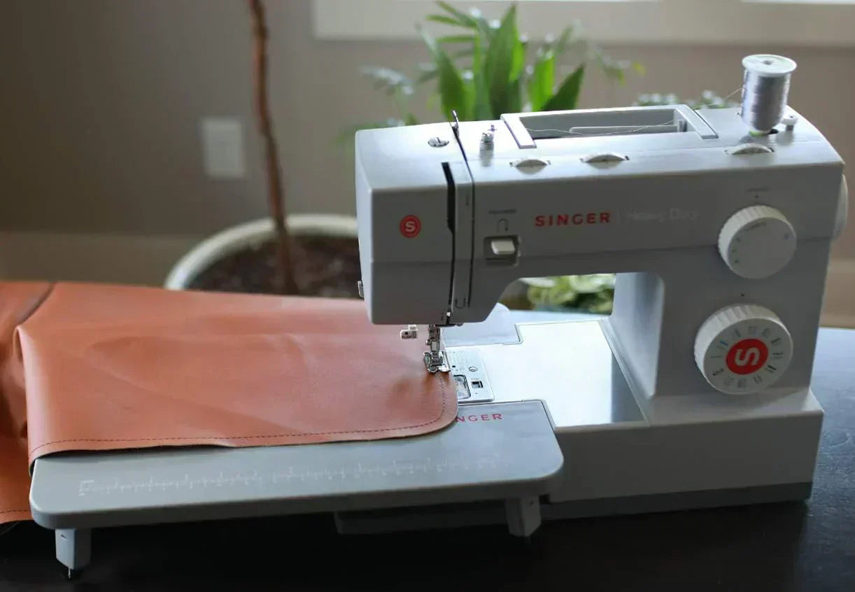 Heavy-Duty 4423 High-Speed Sewing Machine Includes Accessory Kit 97 Stitches One-Step Buttonhole