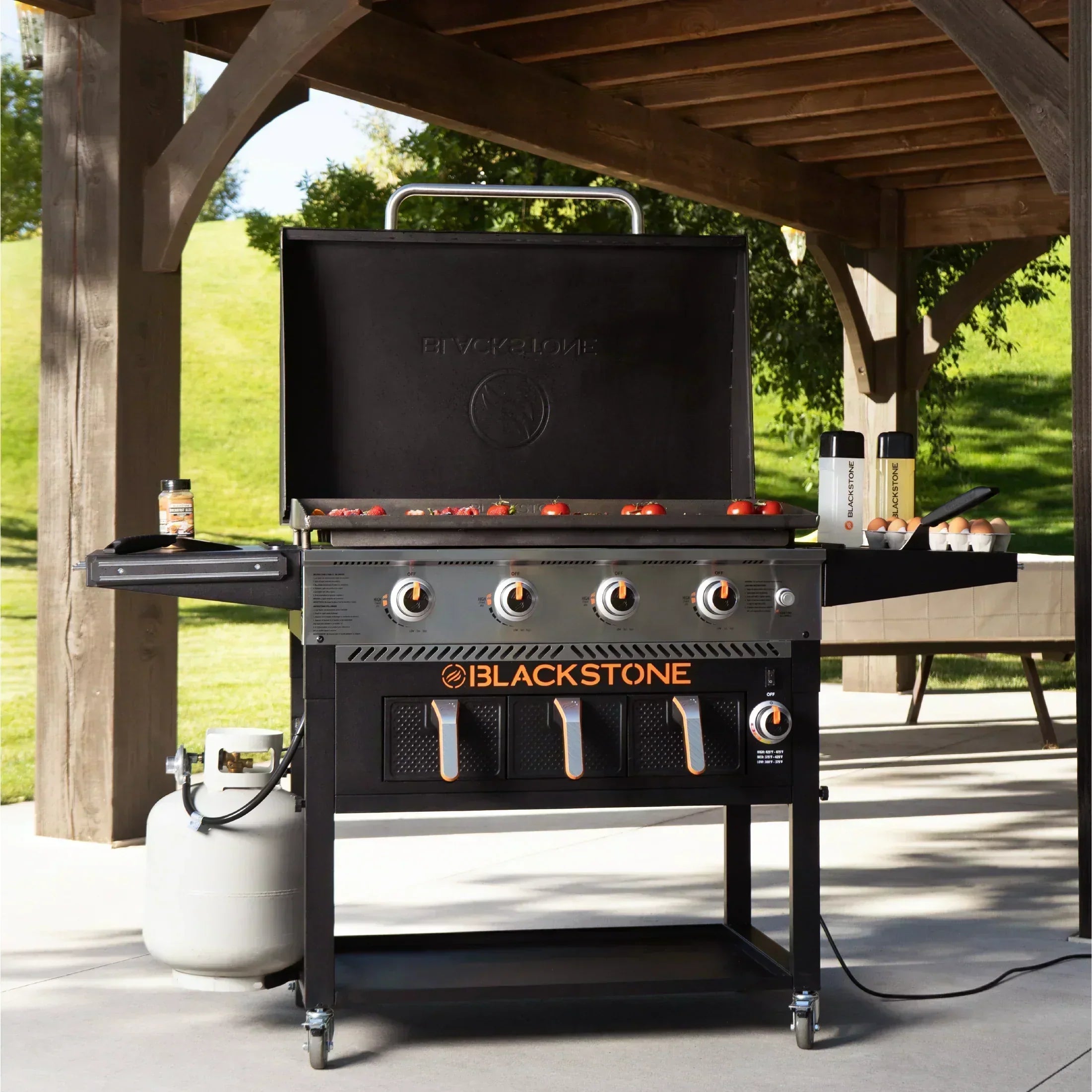 Blackstone 4-Burner 36 Propane Griddle with Air Fryer and Hood