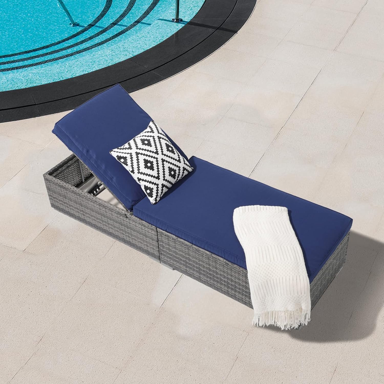 Patiorama Outdoor Patio Lounge Chair Elegant Reclining Adjustable Pool Rattan Chaise Chair