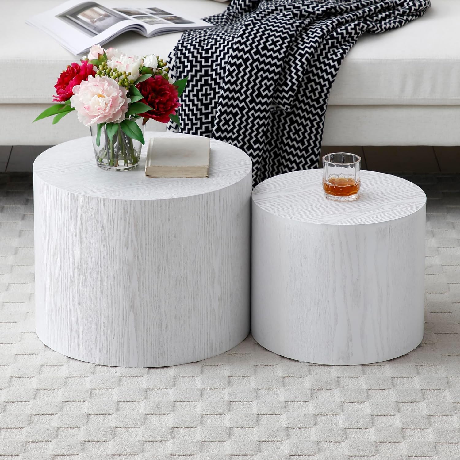Nesting Coffee Table Set of 2 Modern Round Coffee Table with Non-Slip Feet Circle Accent Tables