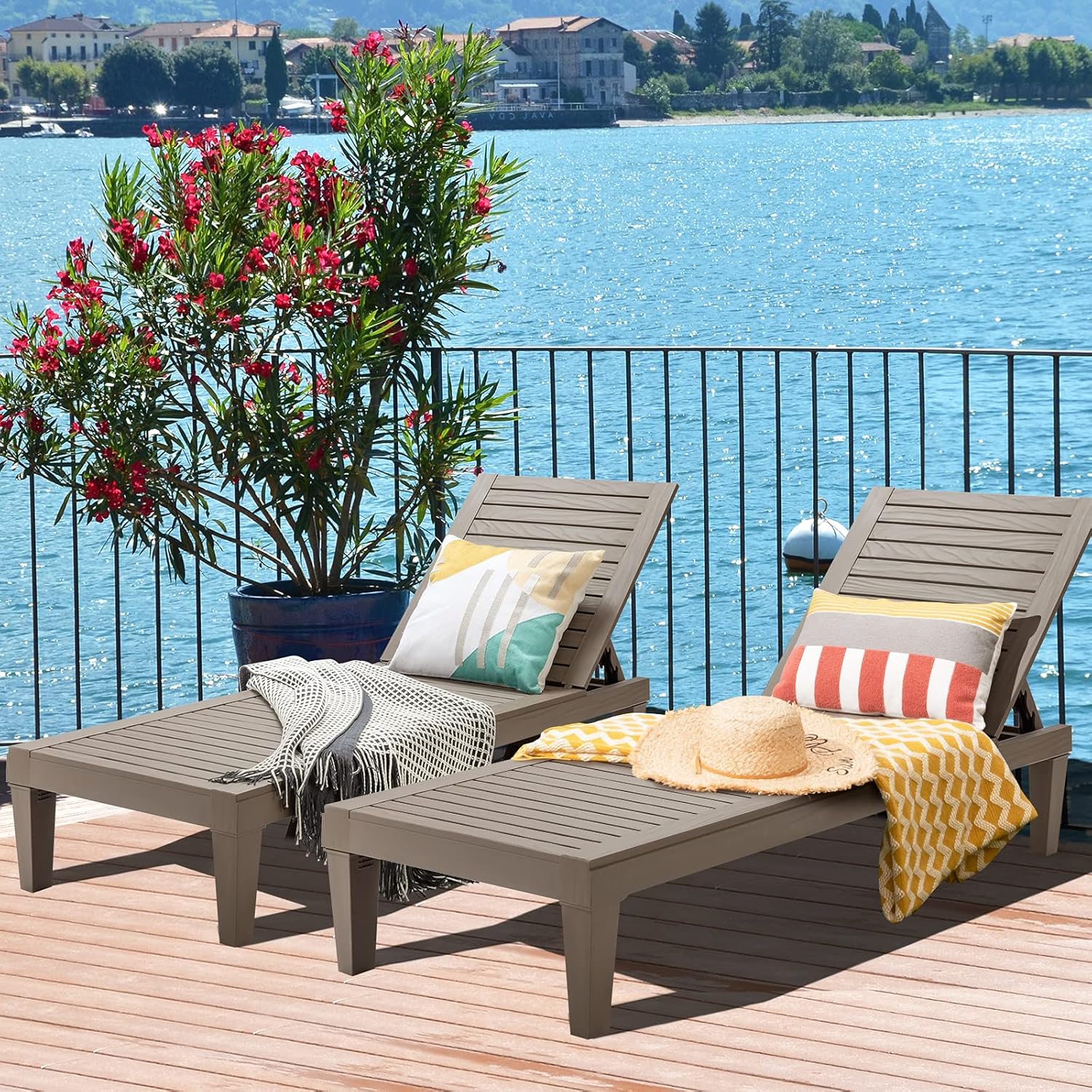 Outdoor Chaise Lounge Chair Lightweight Patio Lounge Recliner Chair with Adjustable Backrest