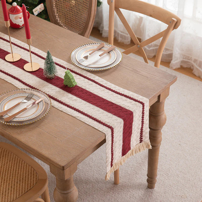 Eleganter roter Tischl?ufer im amerikanischen franz?sischen Stil f��r Ess- und Couchtische