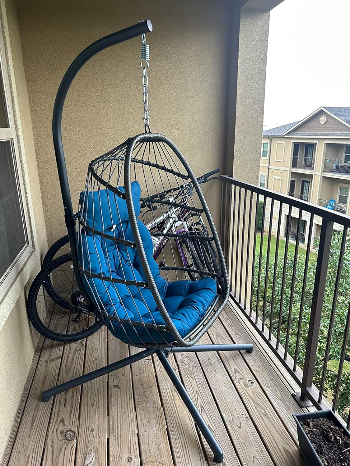 Yechen Indoor Outdoor Egg Hanging Chair Patio Wicker Swing Egg Chair Indoor Swinging Chair