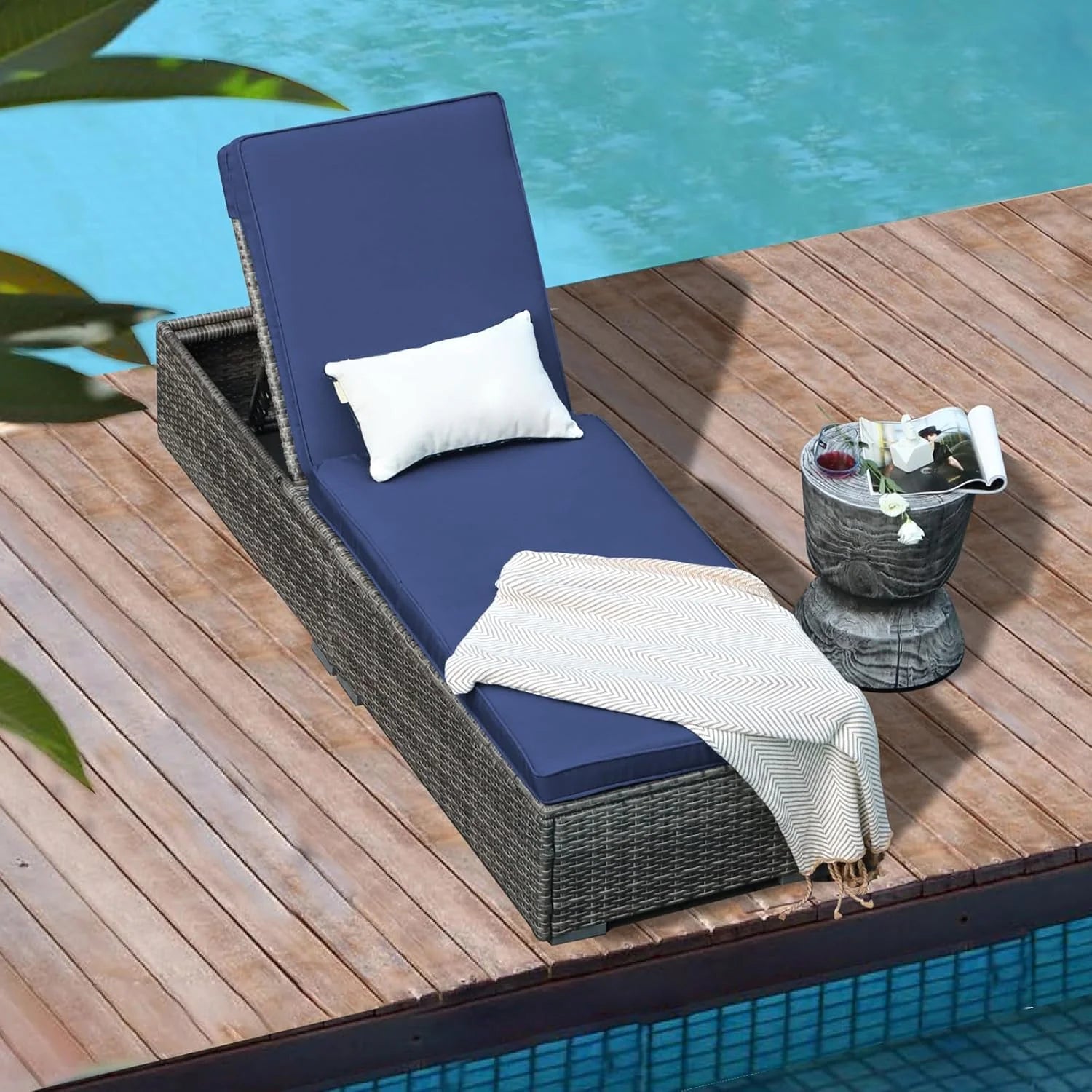 Patiorama Outdoor Patio Lounge Chair Elegant Reclining Adjustable Pool Rattan Chaise Chair