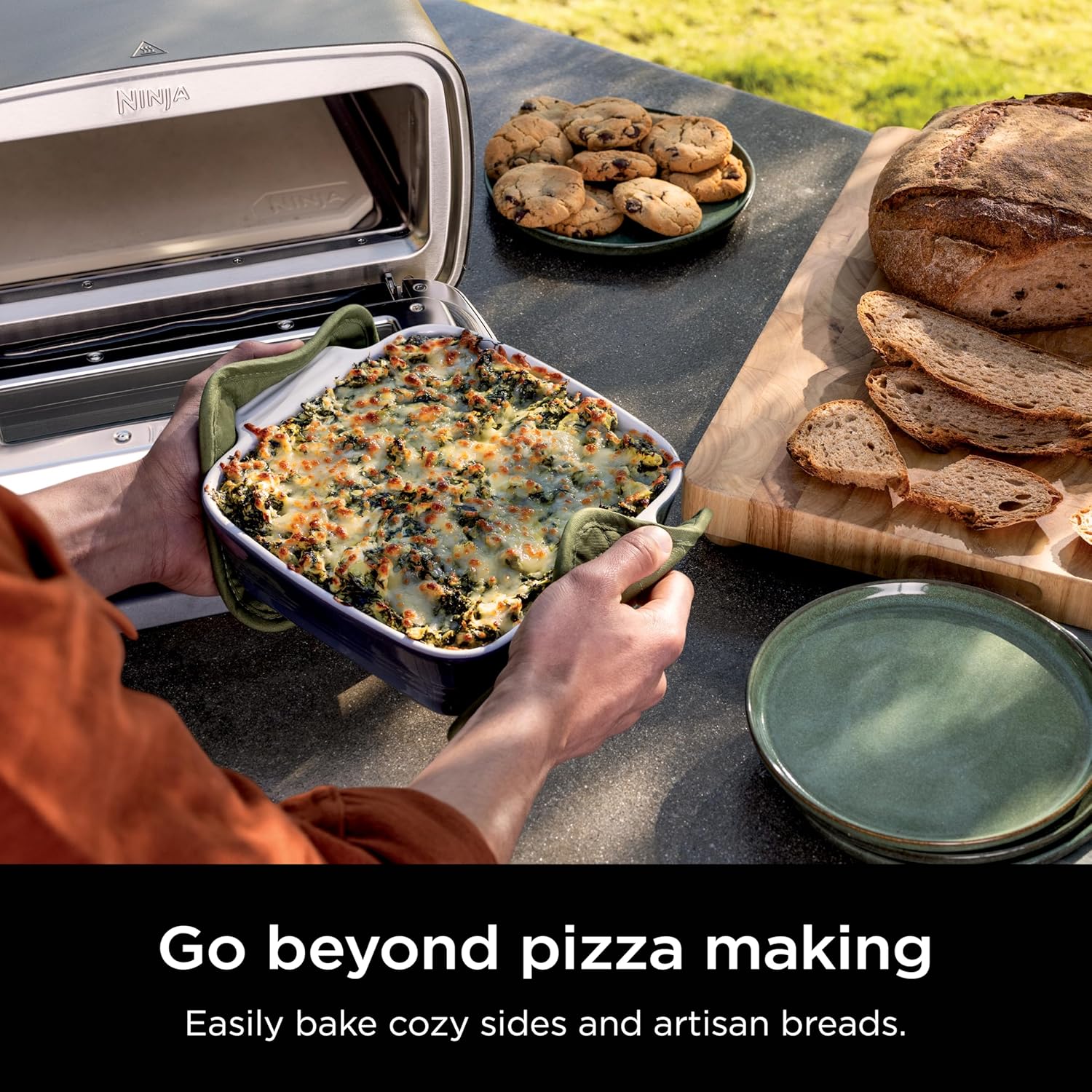 Ninja Artisan Outdoor Pizza Oven 12-inch 3-minute Pizza Neapolitan Thin Crust New York Chicago