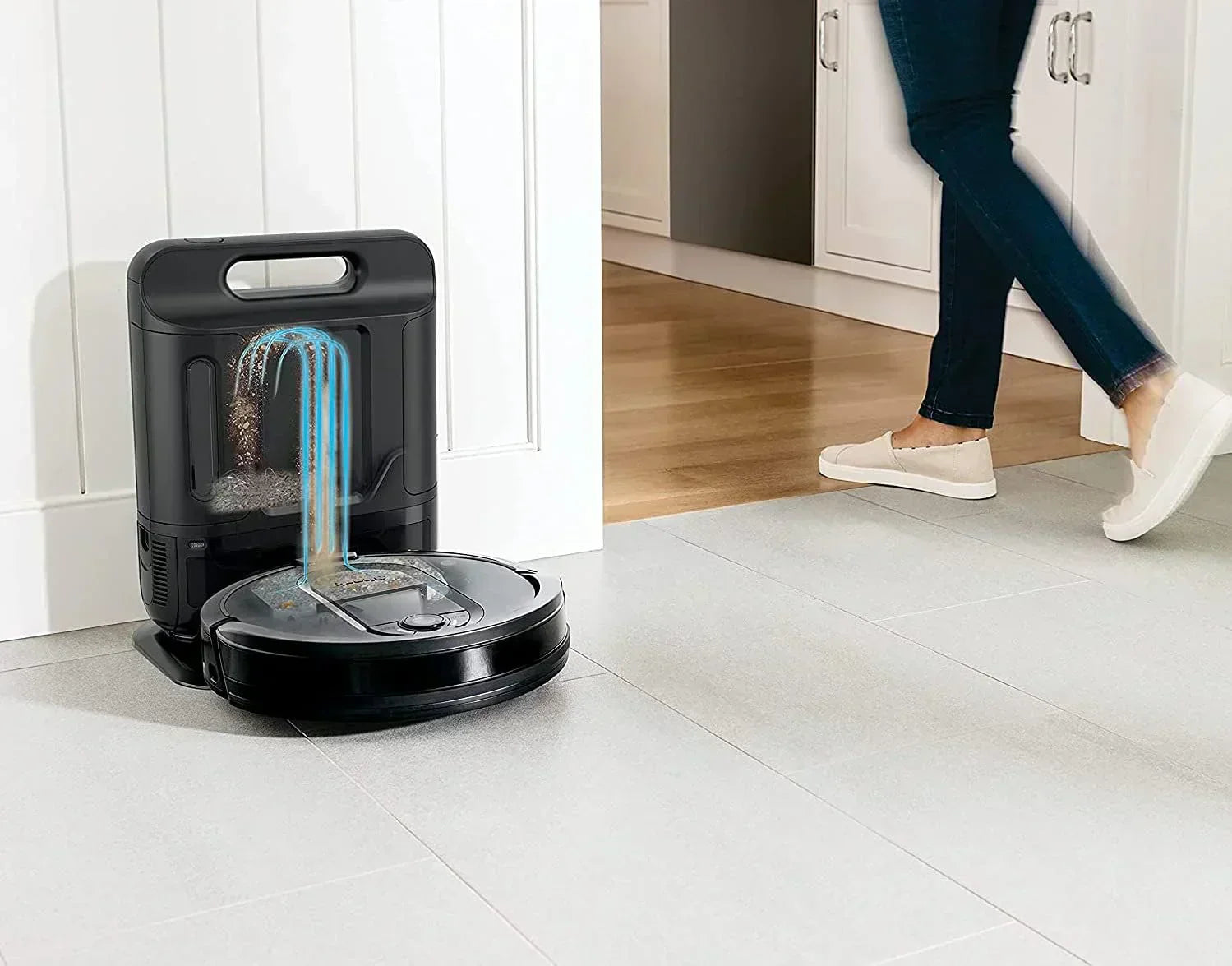 Robot Vacuum & Mop Combo Powerful Suction Matrix Plus 60-Day Debris Capacity